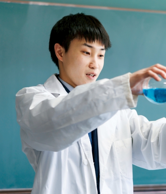 磯野 晃輔  先生